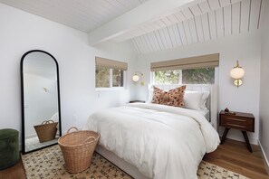 3 makuuhuonetta, silitysrauta/-lauta, ilmainen Wi-Fi, vuodevaatteet