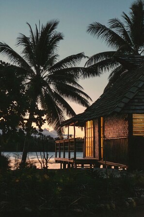 標準單棟小屋, 湖景, 海濱 | 房內夾萬、書桌、熨斗/熨衫板、免費 Wi-Fi