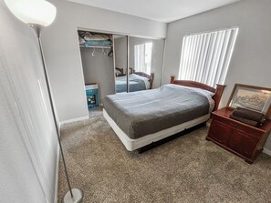 2 bedrooms, WiFi, bed sheets