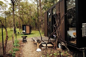 Outdoor dining - Solitary Islands Farm 2 by Tiny Away (Mullaway)