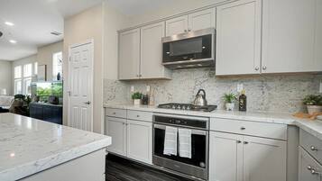 Microwave, oven, stovetop, dishwasher