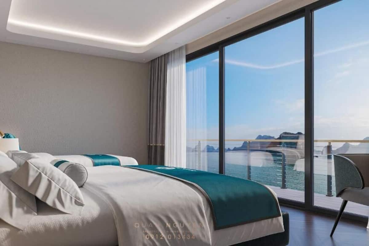 Royal Family Suite with Balcony and Bathtub | Minibar, desk, laptop workspace, free WiFi