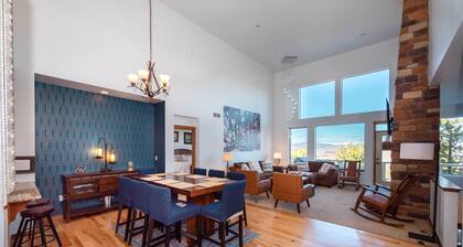 Red Barn of Granby Ranch - spacious luxury, pet friendly and hot tub