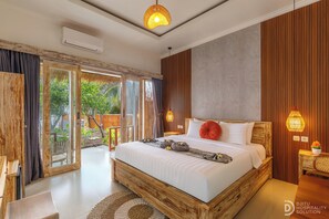Deluxe Double Room, Patio, Sea View | Free WiFi - La Semaya Beach Villas (Penida Island)