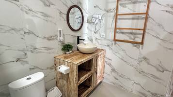 Superior-dobbeltværelse - terrasse - havudsigt | Badeværelse