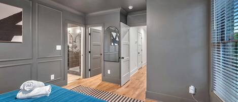 4 Schlafzimmer, Bügeleisen/Bügelbrett, WLAN, Bettwäsche