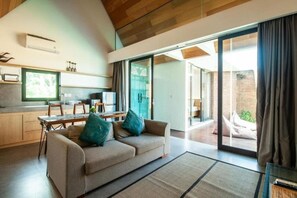 TV - Lux 2BR Villa-Pool & Amazing Rice Field Views-Ubud (Ubud)