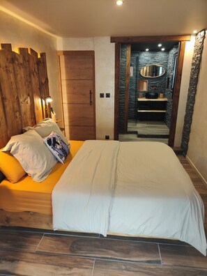 1 chambre, fer et planche à repasser, Wi-Fi, draps fournis