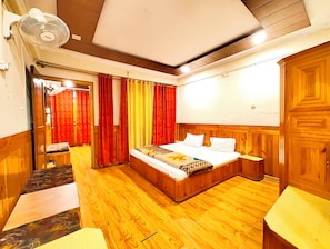 Double Room | Free WiFi