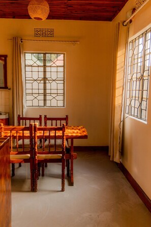 Dining - Your nest and serenity (Arusha)