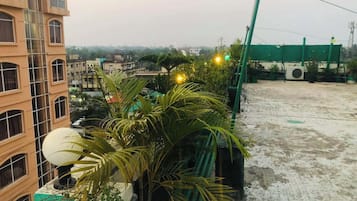 ํ
๋ผ์ค/ํํฐ์ค