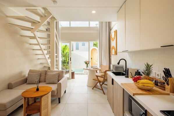 Villa, 1 Bedroom, Pool View | Living area | 43-inch Smart TV with digital channels - Villa Solu (Pecatu)