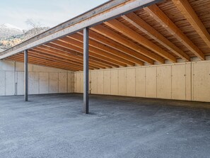 Property grounds - Beautiful barn-style flat with terrace (Matrei in Osttirol)