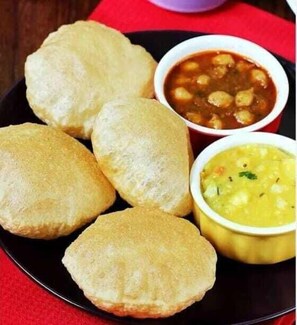 Free daily full breakfast