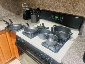 Microondas, horno y parrilla de estufa 