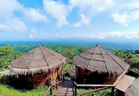 Front of property. Niribili Eco Resort