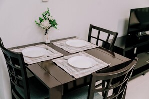 تناول الطعام