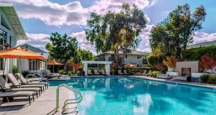 Blueground | Cupertino, pool, nr Memorial Park