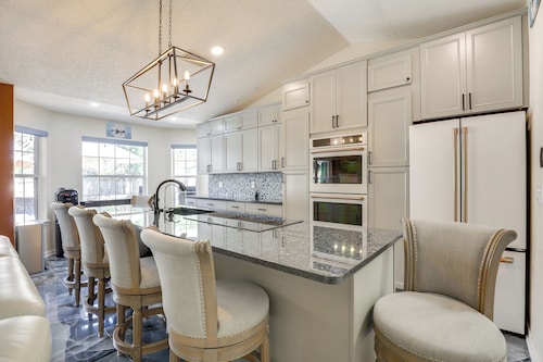 Backyard Oasis w/ Private Pool: Jacksonville Gem