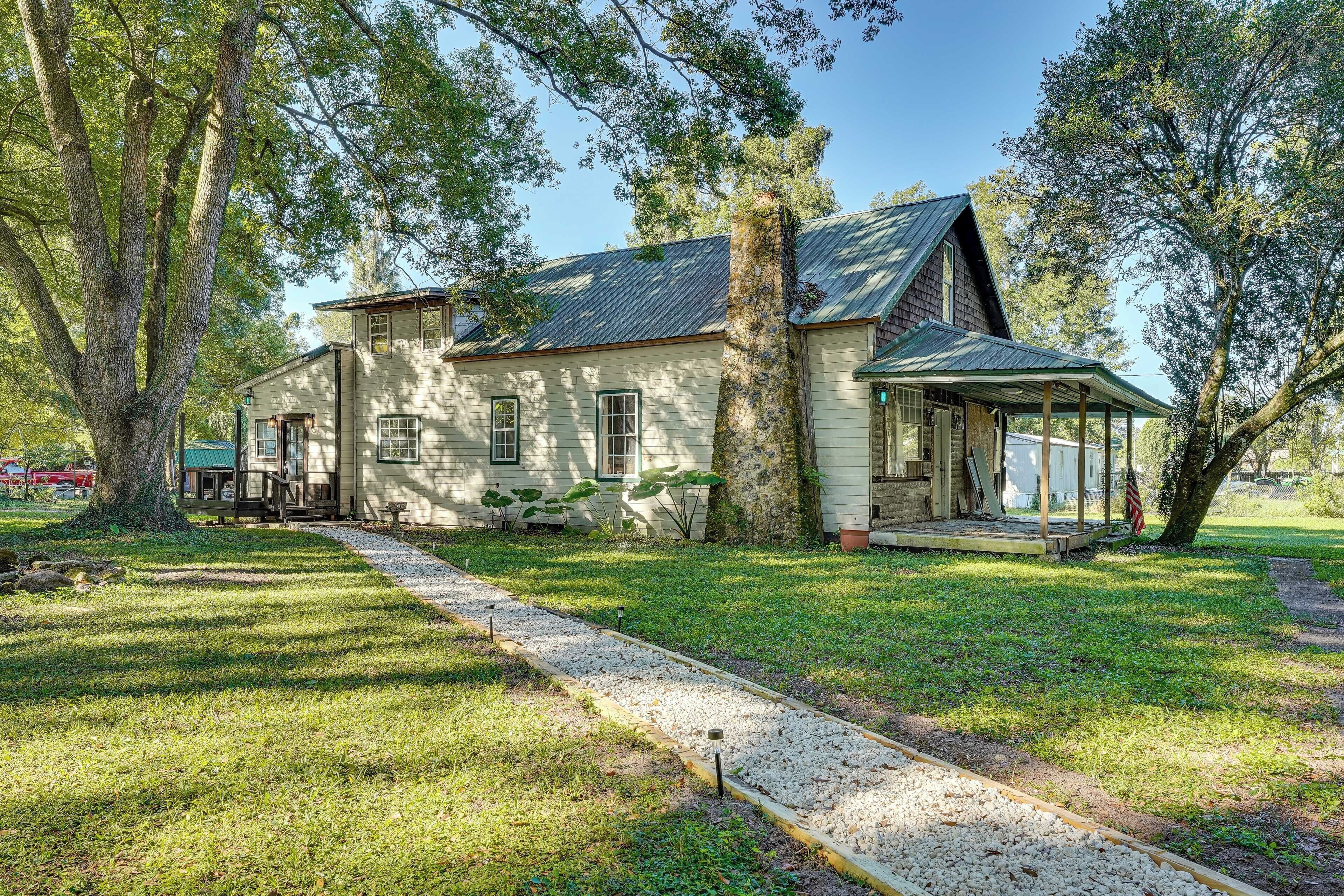 المنشأة من الخارج