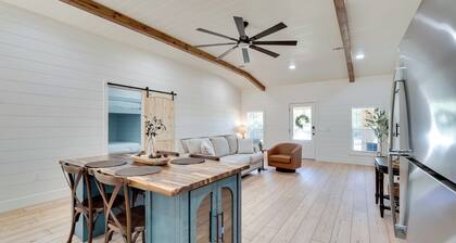 Nature-Centric Retreat! Newly Built Millen Cottage