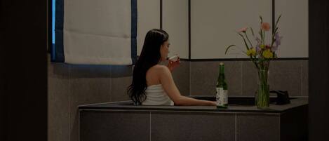 Camera Signature con 2 letti singoli | Vasca idromassaggio privata