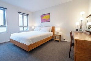 2 bedrooms, desk, iron/ironing board, free WiFi