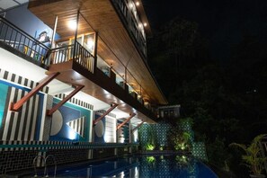 Indoor pool, outdoor pool