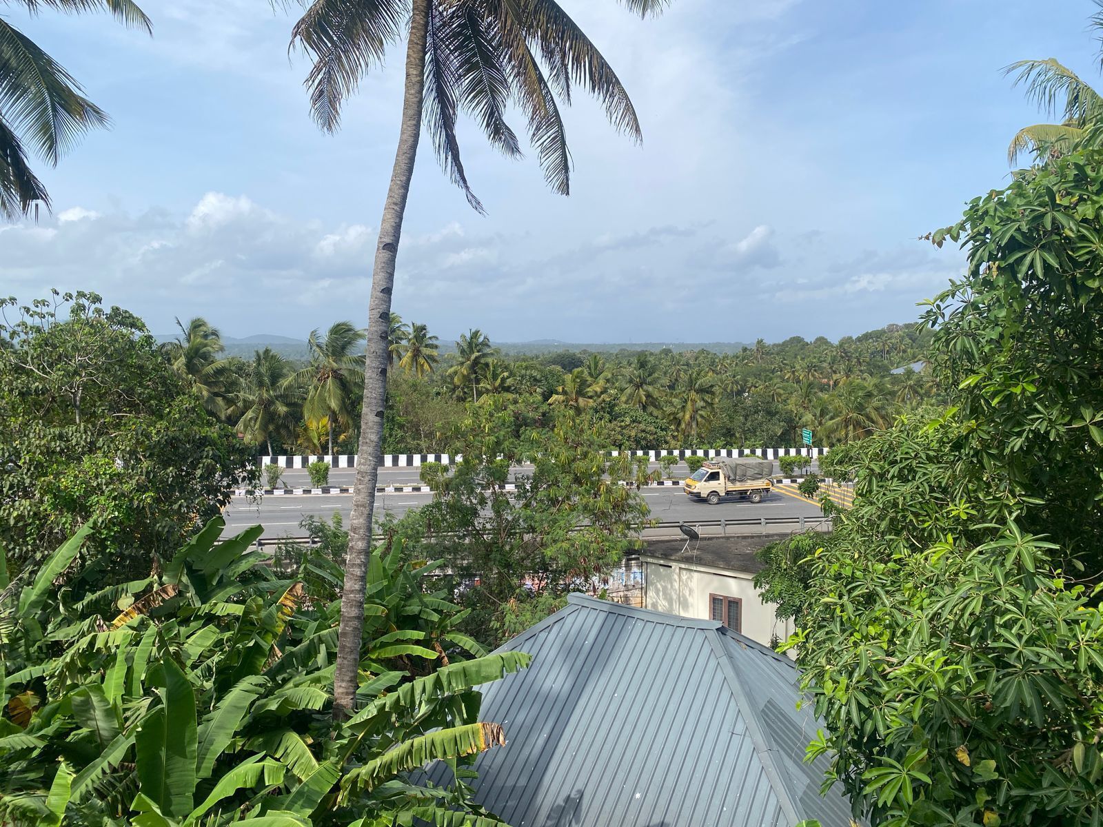 Appartement Classique, 1 très grand lit, balcon, vue ville | Terrasse/Patio