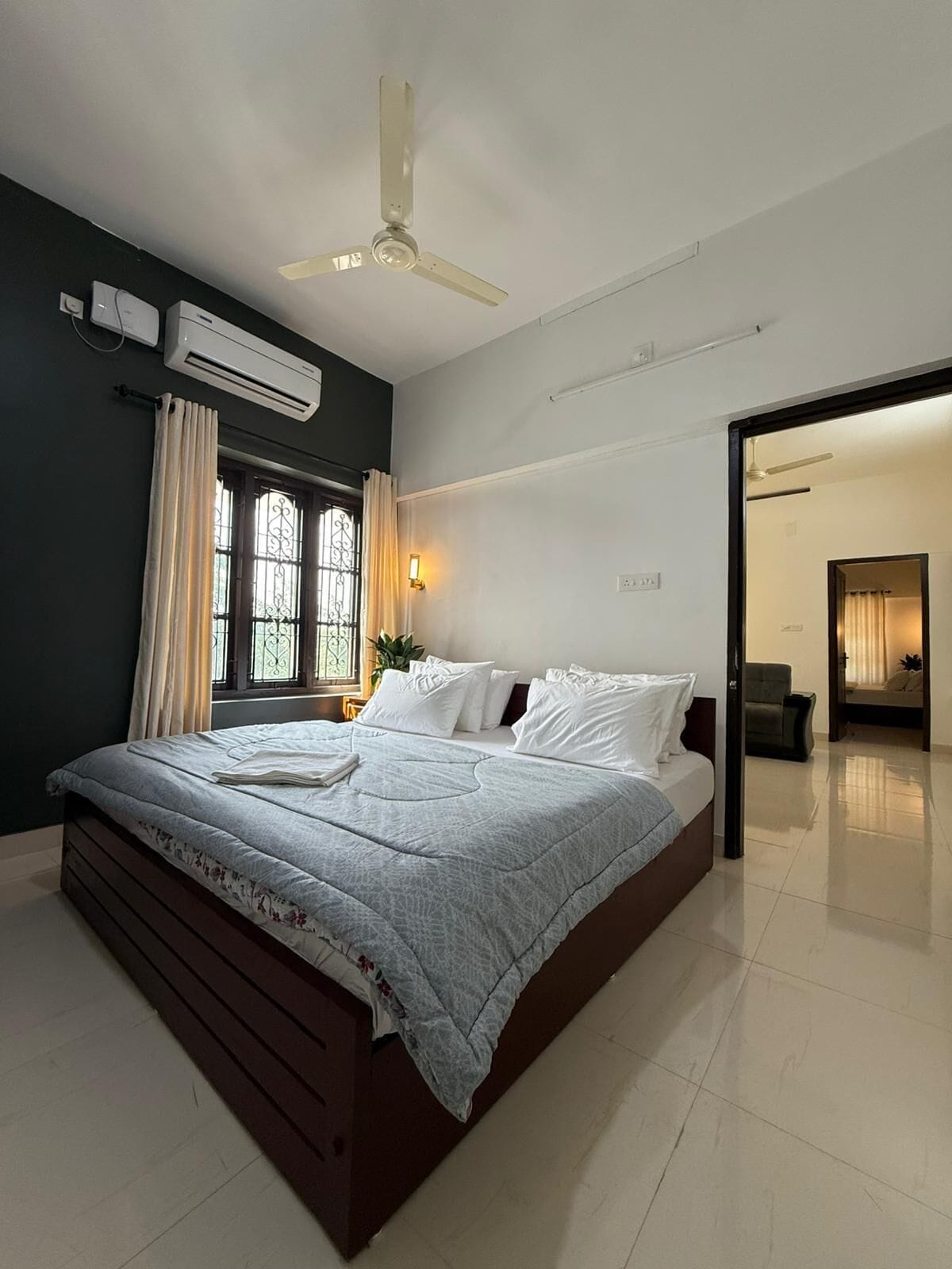 Deluxe Apartment, City View