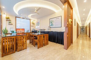Dining - Treebo GT Residency, Thiruvananthapuram (Thiruvananthapuram)