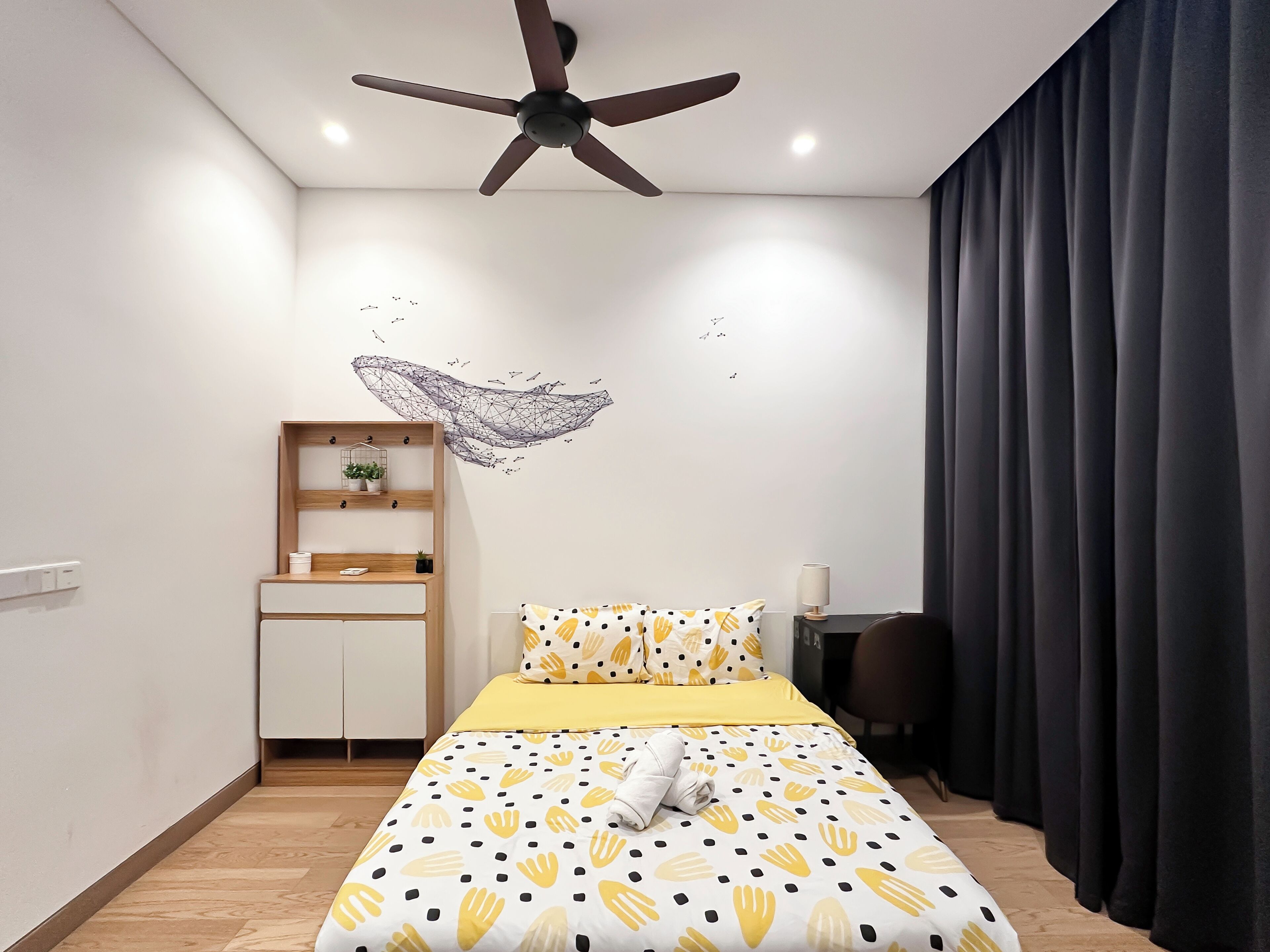 Apartment, 1 Queen Bed, Kitchen, Tower | Individually decorated, individually furnished, desk, laptop workspace