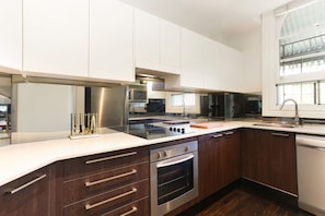 Fridge, microwave, oven, stovetop