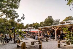 Outdoor dining - 3 bedroom mobile home Camping Mer et Soleil (Saint-Georges-d'Oléron)