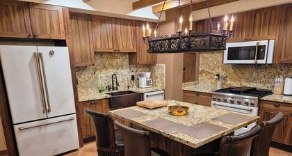 Private Villa with Heated Pool, 3 Bedrooms + Loft