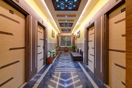 Hallway. Hotel Shree Krishna