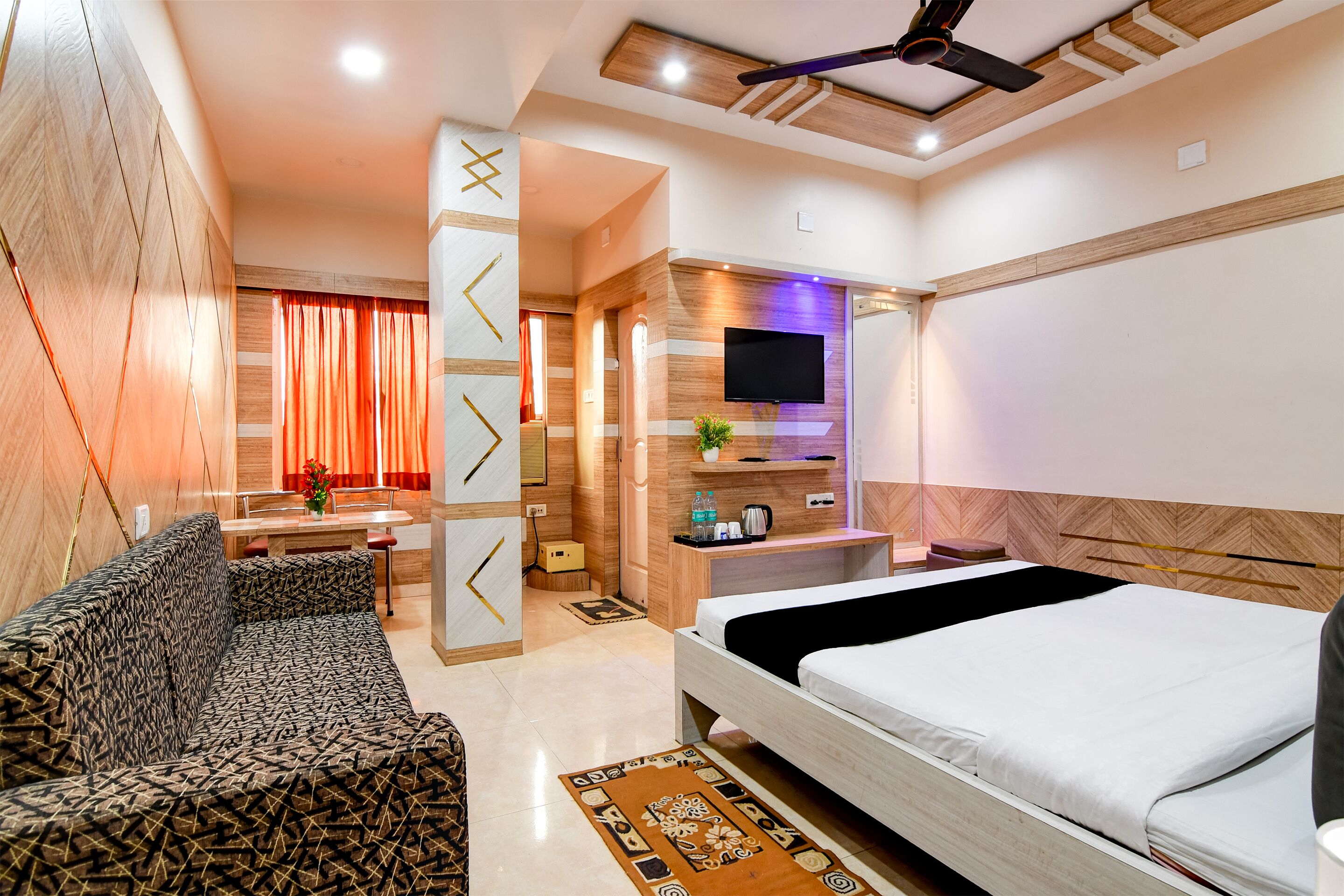 Executive Room, City View