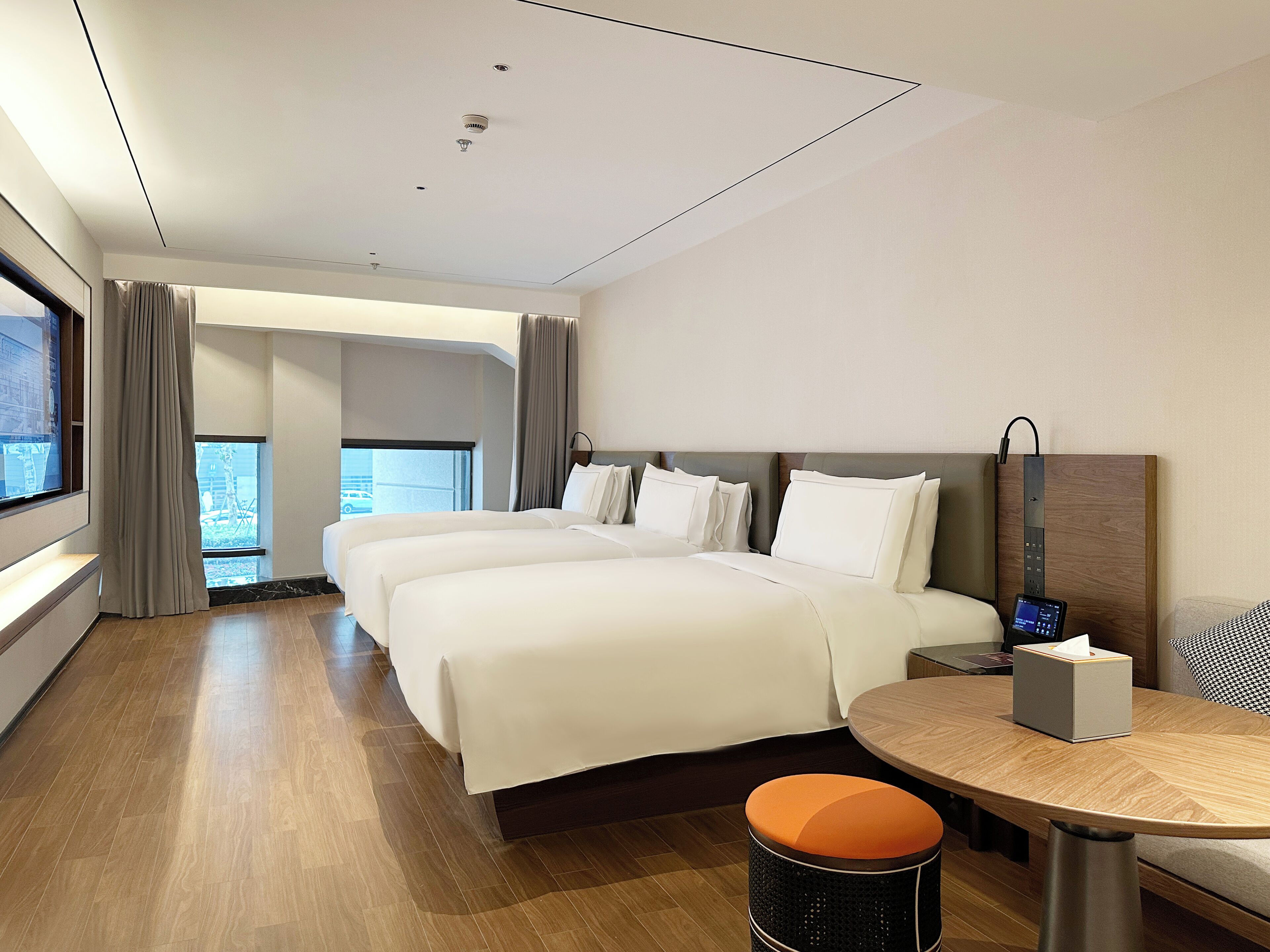 Family Room | Free minibar, in-room safe, blackout drapes, free WiFi