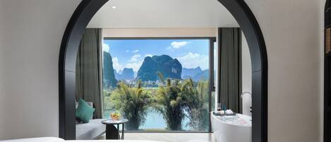 Cortinas blackout, tabla de planchar con plancha y wifi gratis