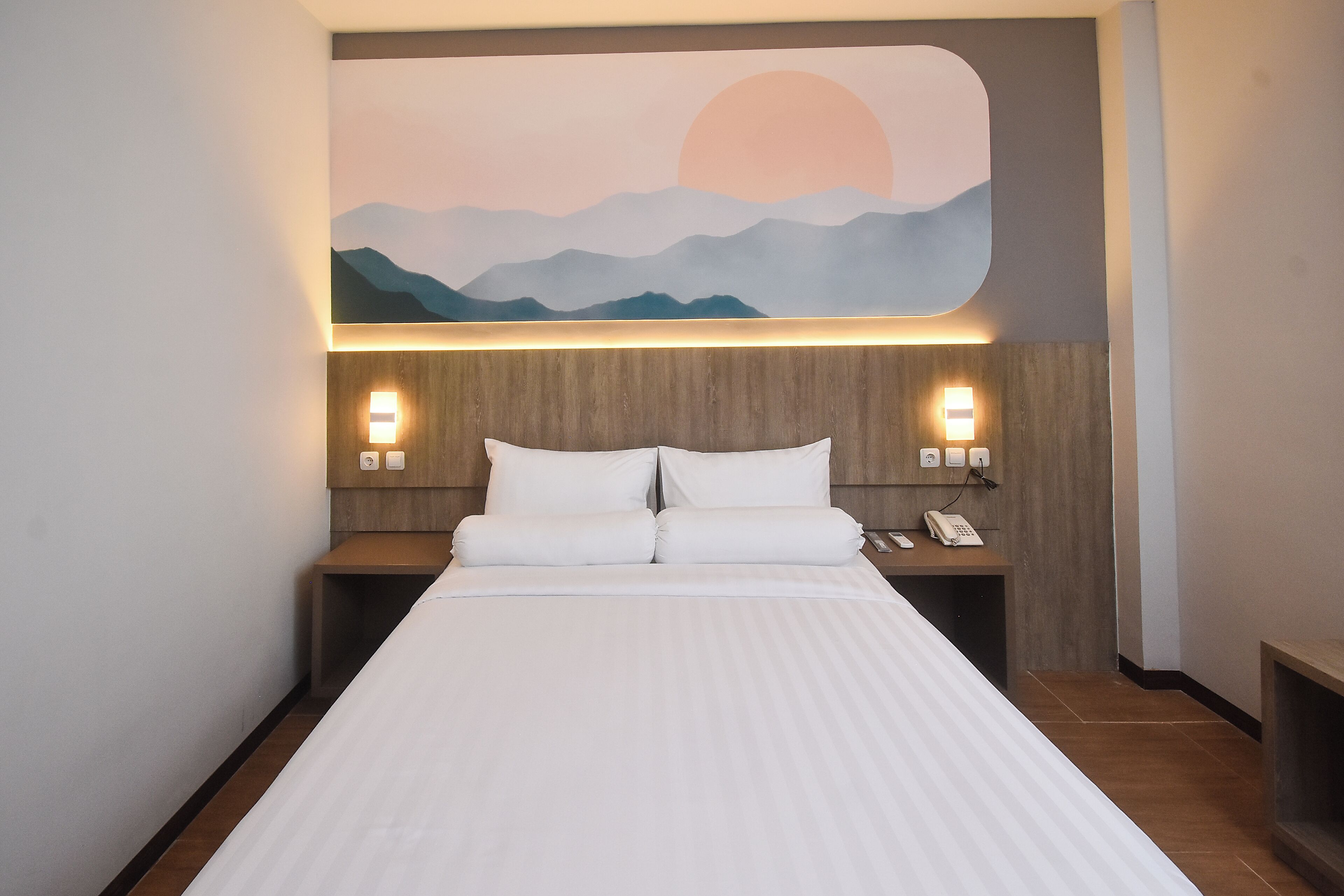 Free WiFi, bed sheets