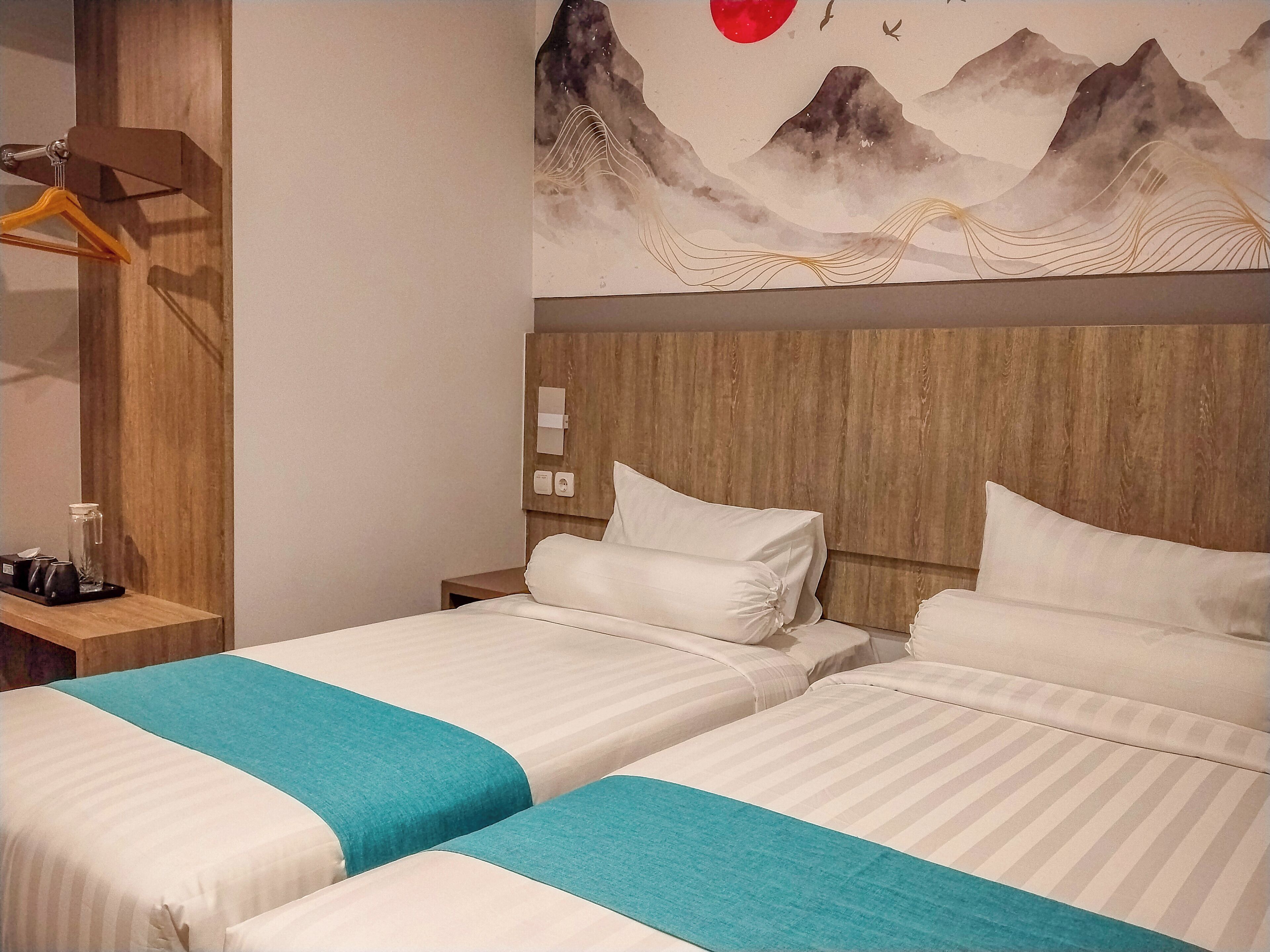 Superior Twin Room | Free WiFi, bed sheets