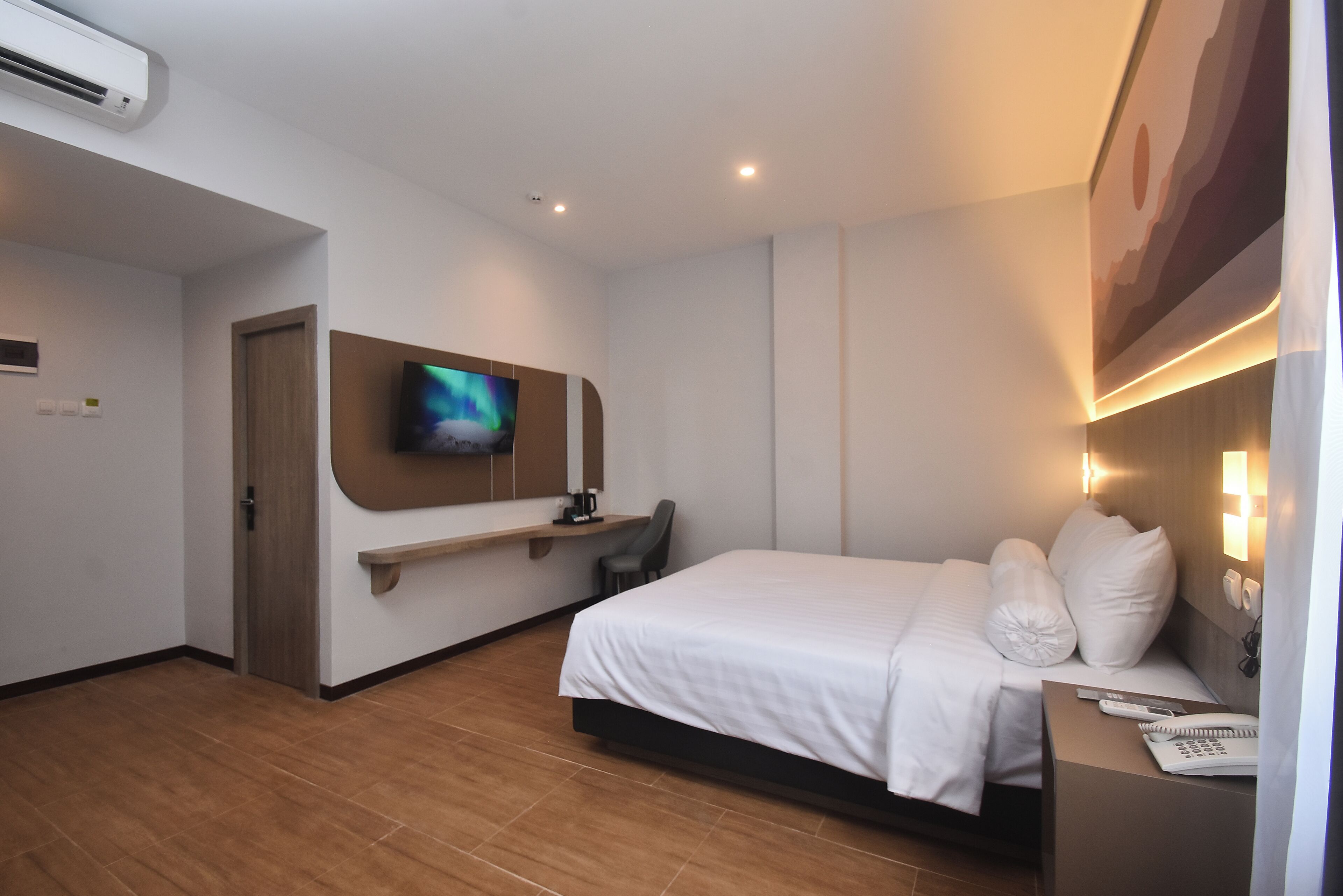 Junior Double Room | Free WiFi, bed sheets