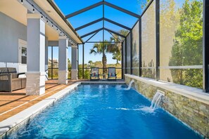 Et oppvarmet basseng