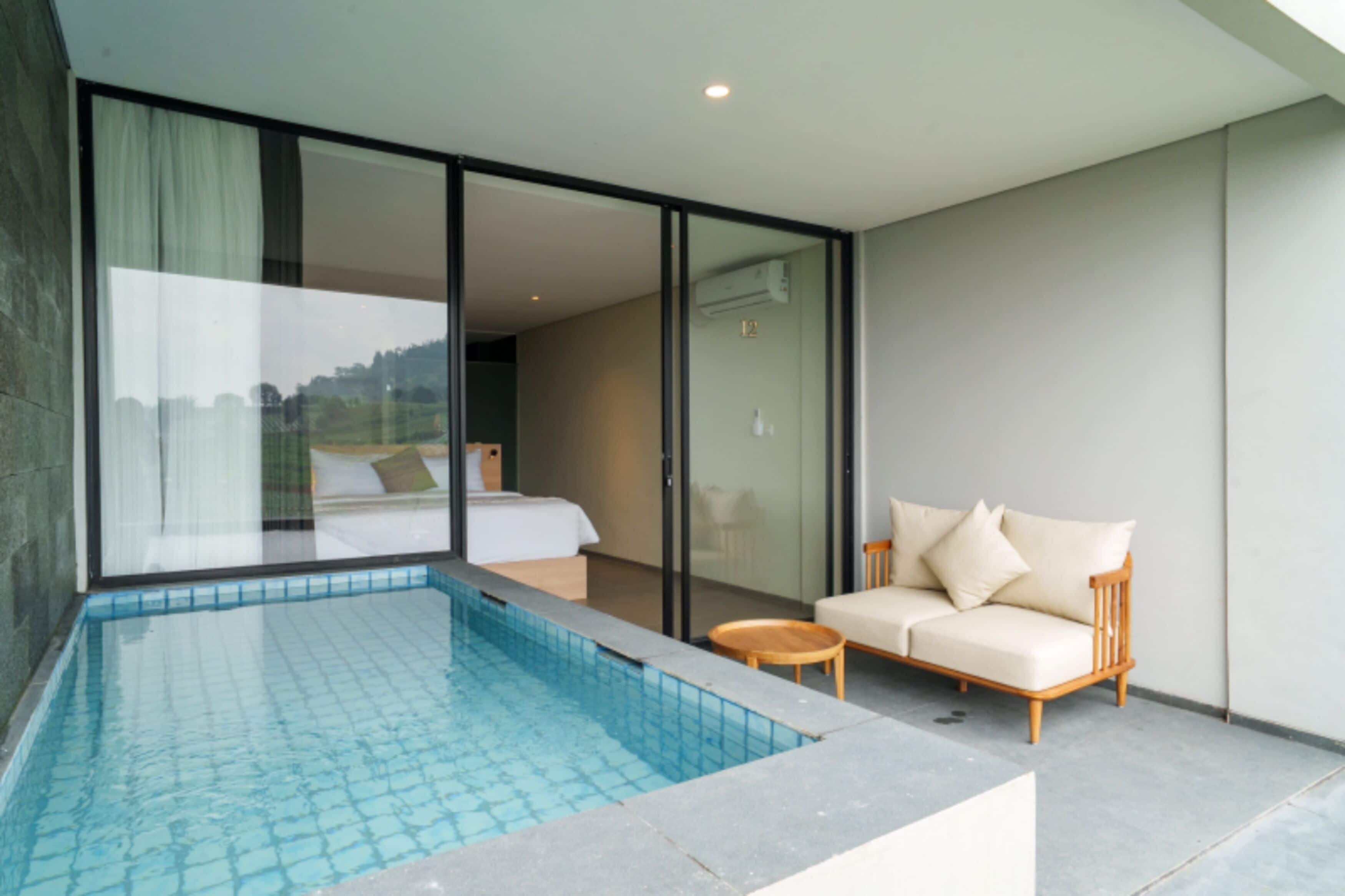 Luxury Villa, Hill View | Desk, blackout drapes, iron/ironing board, free WiFi