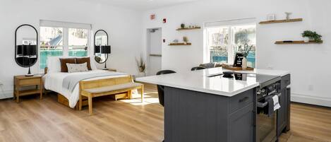 1 slaapkamer, een strijkplank/strijkijzer, gratis wifi, beddengoed