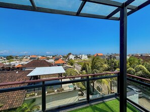 Rooftop terrace - Campbar 1 Boutique Villa by AGATA (Cemagi)