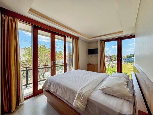 Three-Bedroom Villa | Room amenity