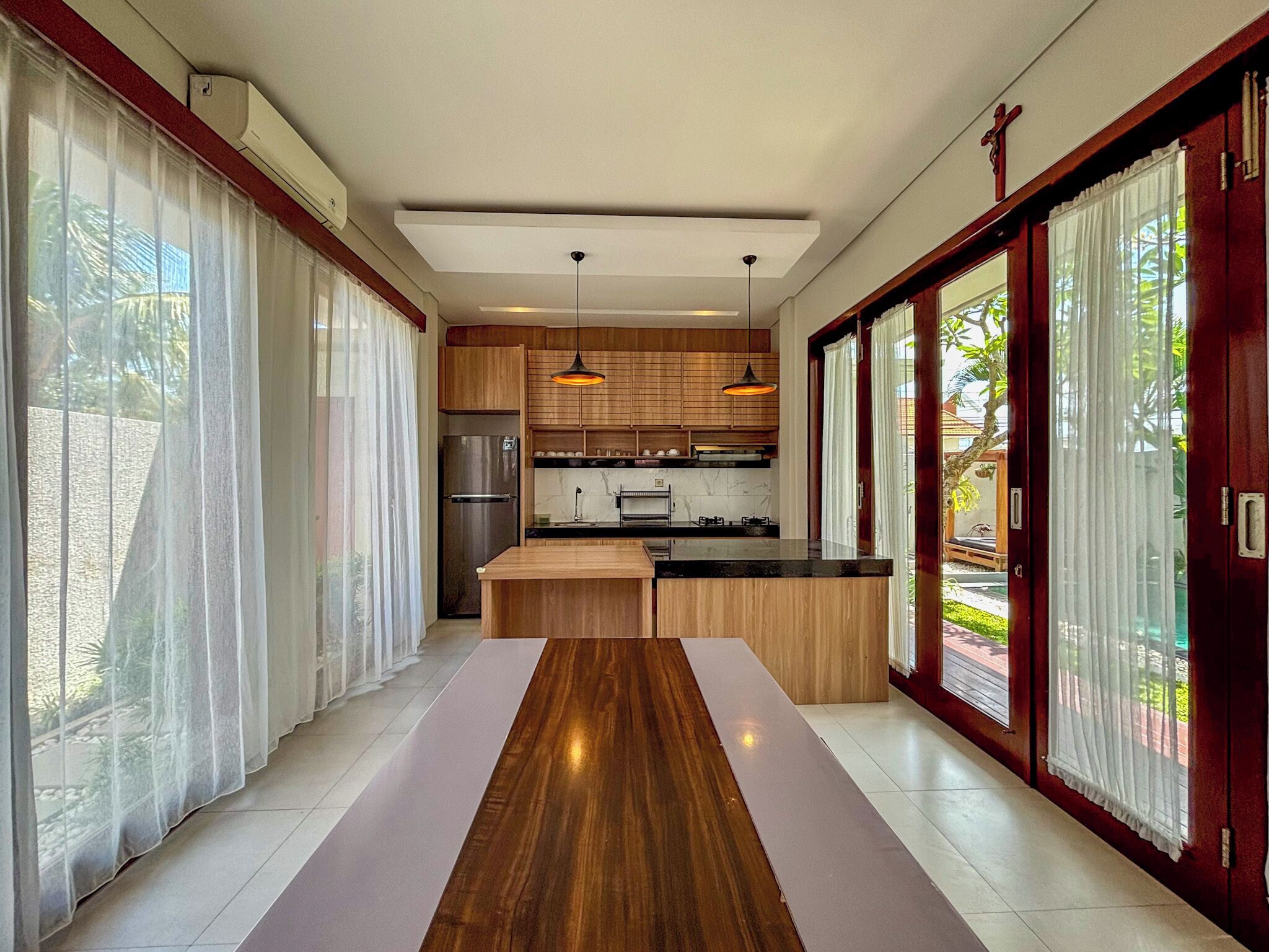 Biệt thự, quang cảnh hồ bơi | Bếp riêng