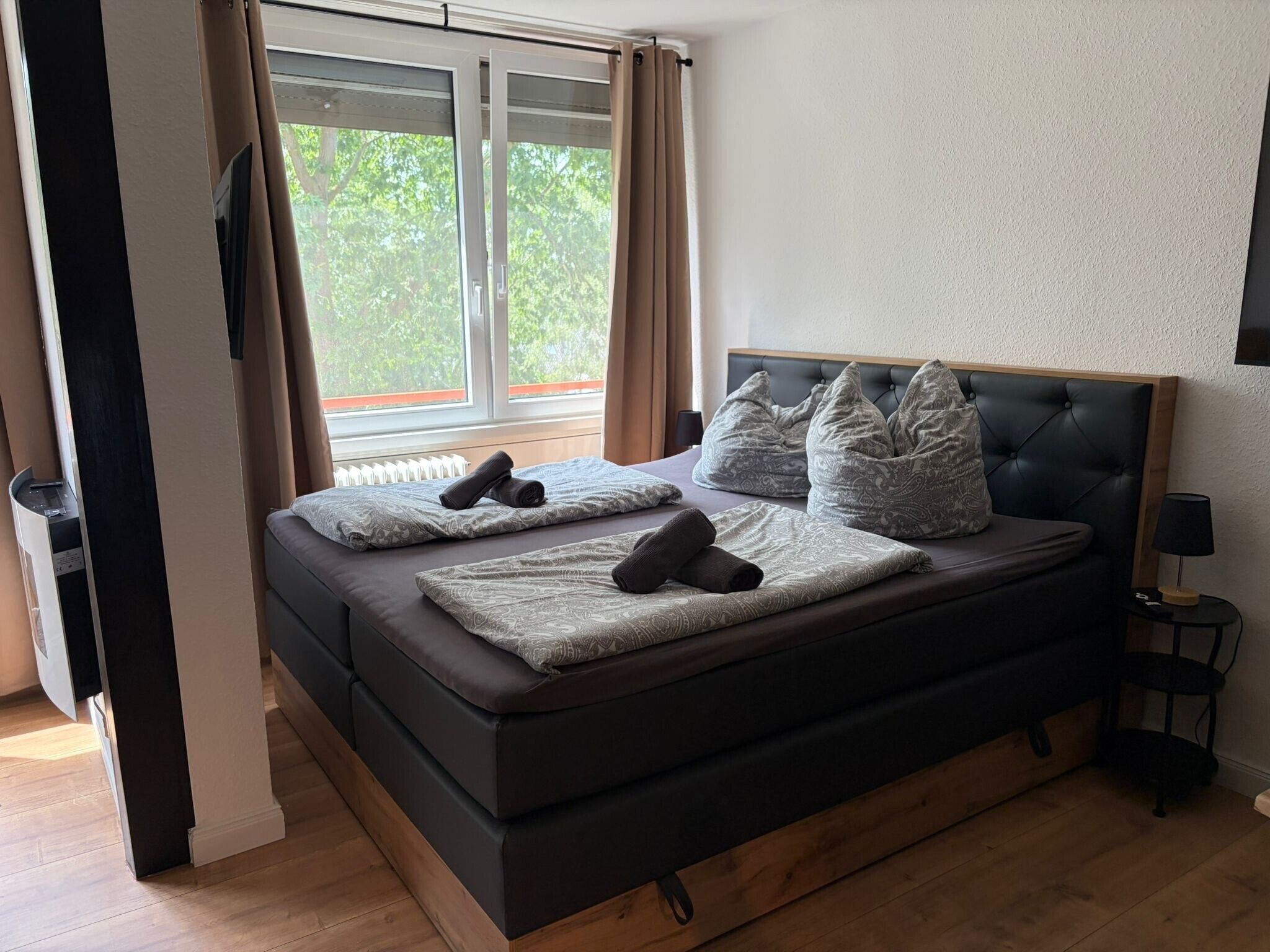 2 bedrooms, WiFi, bed sheets