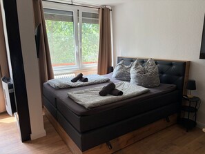 2 bedrooms, WiFi, bed sheets - Apartment 'Skipper Am Steinhuder Meer' with Wi-Fi and Air Conditioning (Wunstorf)